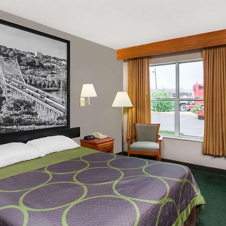Super 8 By Wyndham Athens Ξενοδοχείο Εξωτερικό φωτογραφία